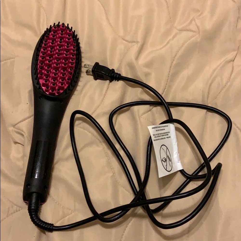 Straightening iron hair brush